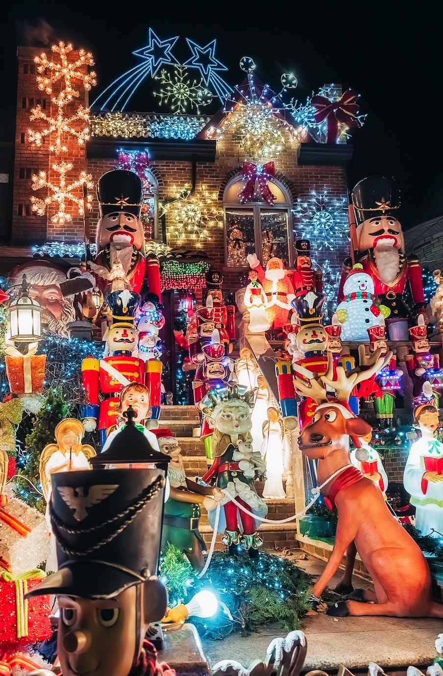 The Dyker Heights Christmas Lights Tours